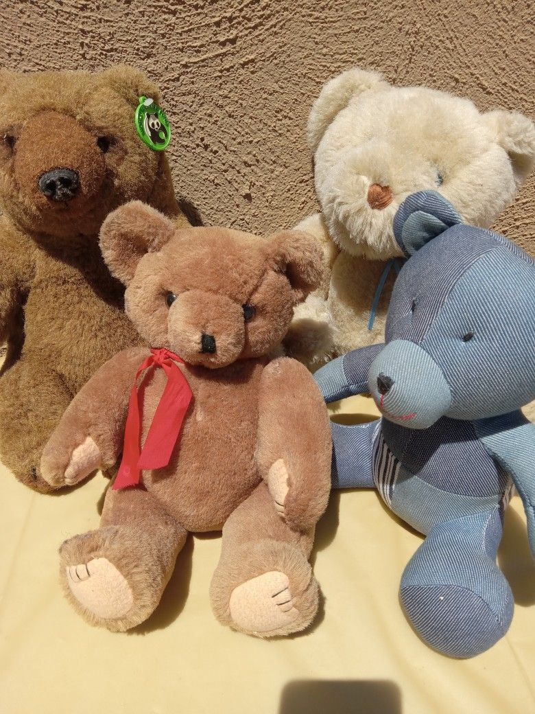 Teddy Bears (4)