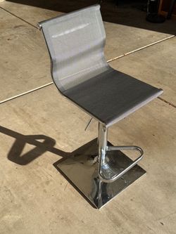 Bar Stools - Set of 4