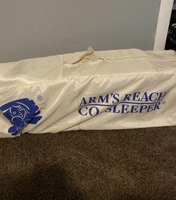 Arm Reach Co-Sleeper (baby Bassinet)
