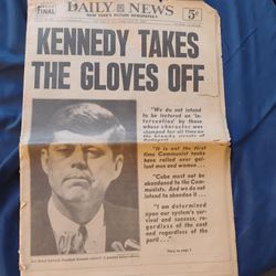 Daily News Paper April 21,1961 Five Cents Original.