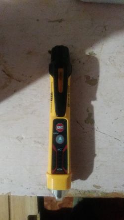 Klein tools voltage tester