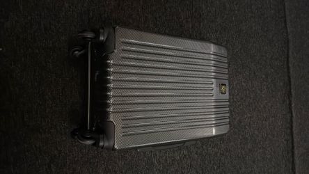 TPRC 26” Hardside Spinner Suitcase – Like New