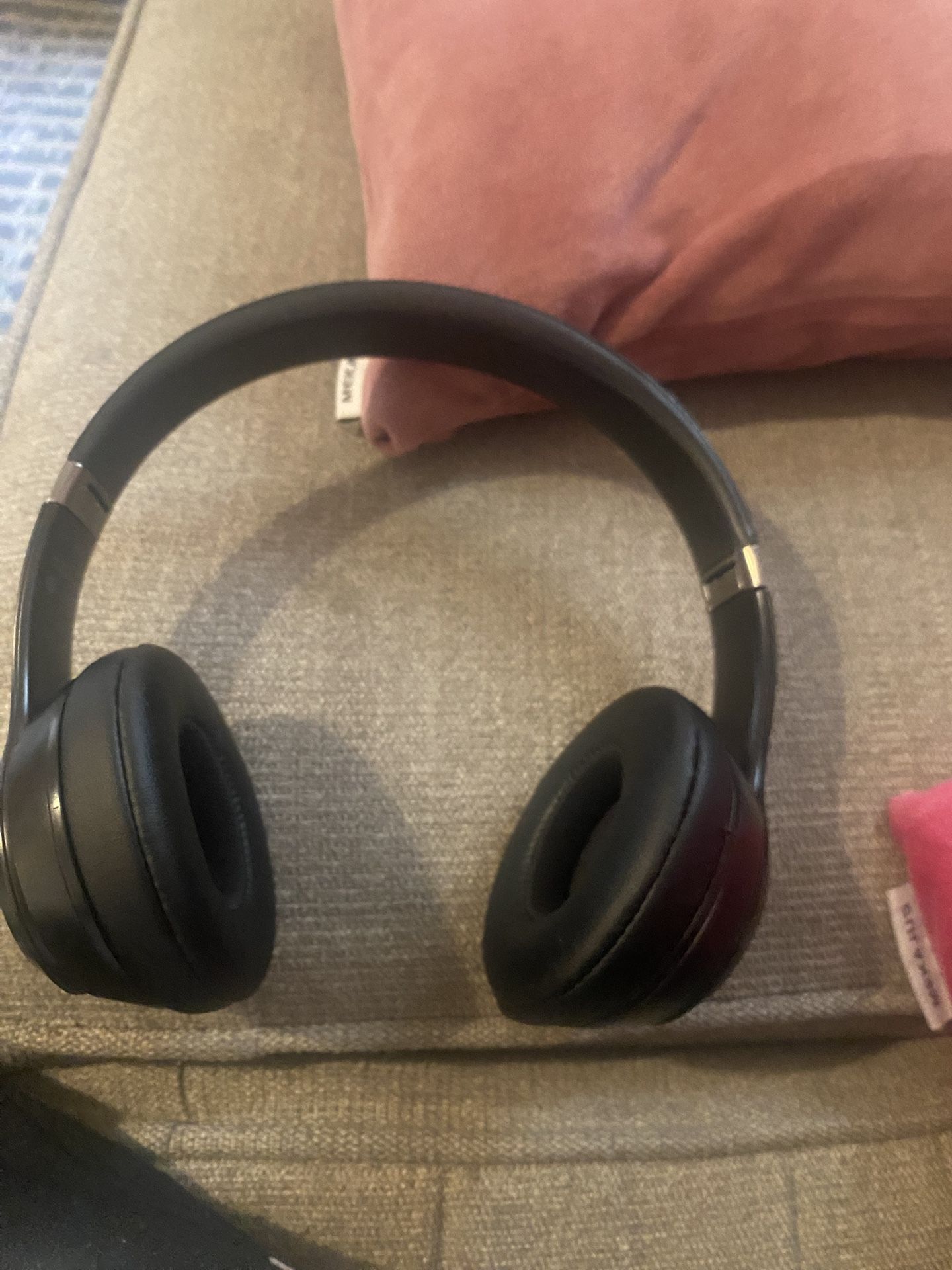 Beats Solo 4