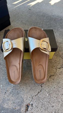 Women’s shoes