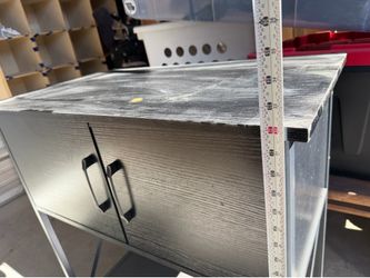 Storage cabinet