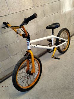 BICICLETA BMX