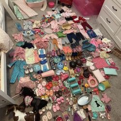 Our Generation Bundle With Dolls 
