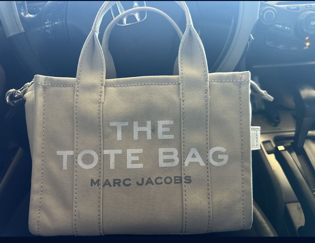 Marc Jacobs The Tote Bag