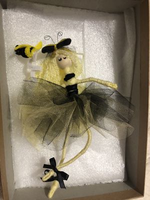 Photo Bumble bee 🐝 flower doll