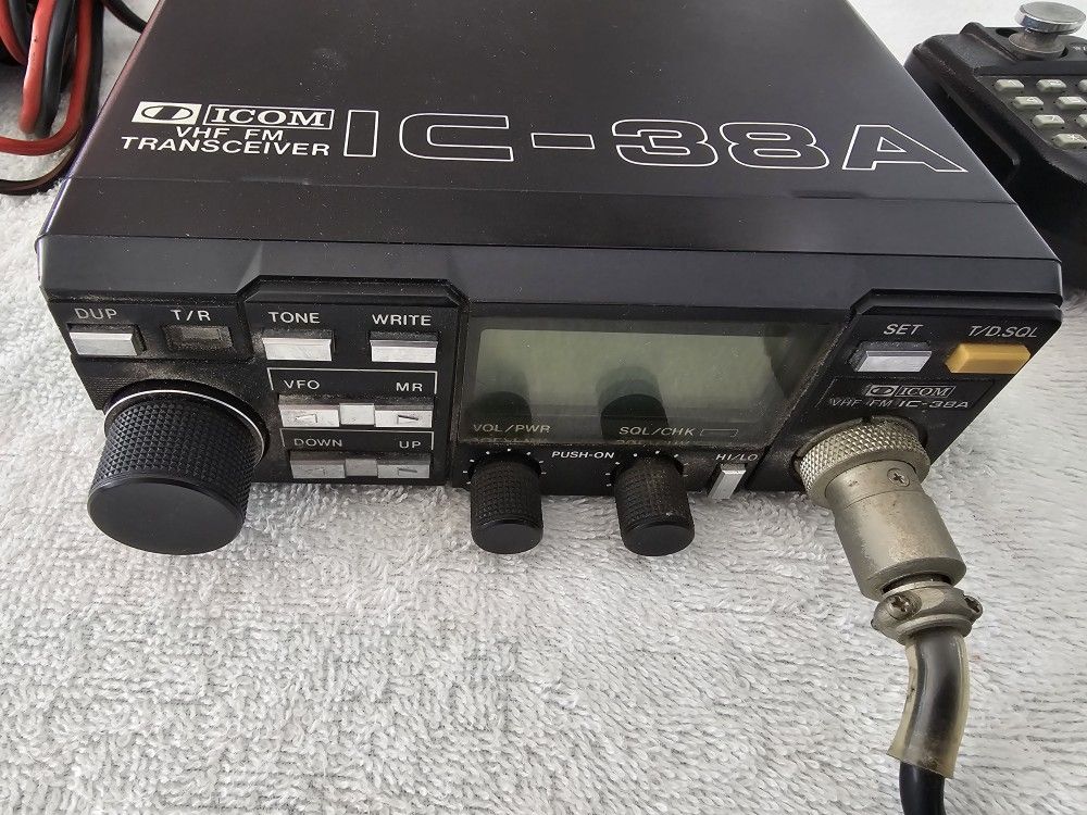 Icom IC-38A Radio 220Mhz-225 Mhz