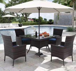 5Pcs Wicker Dining Set with Glass Tabletop