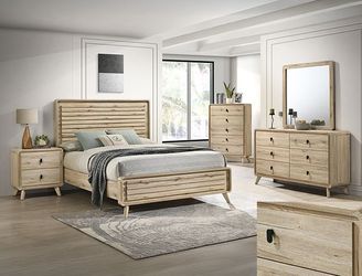 Bedroom set 4 pc Queen size Natural finish, New Especial price 