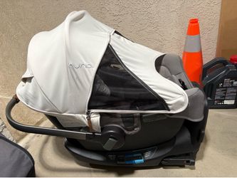 Nuna PIPA RX infant car seat and base