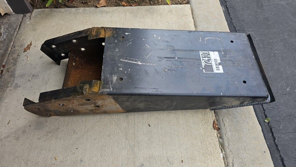 5th Wheel Pin Box