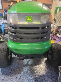 John deere L118 lawn tractor