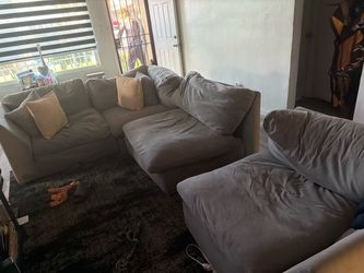 4 pc Couch set