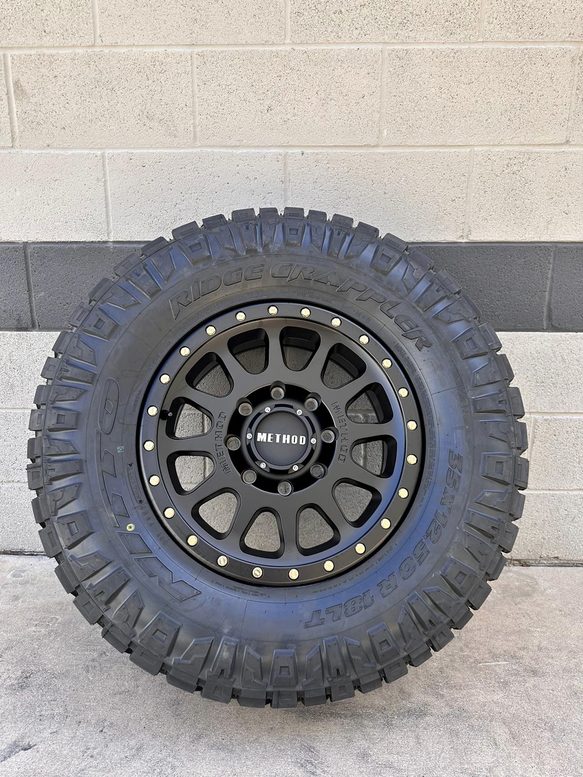 18x9 8x165 1 wheels nitto ridge grappler 35x12 50 18 tires for sale