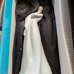 Lladro Mother's Embrace