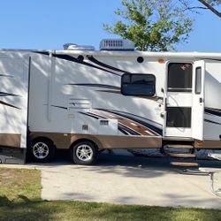 2013 Keystone Passport Ultra Lite
