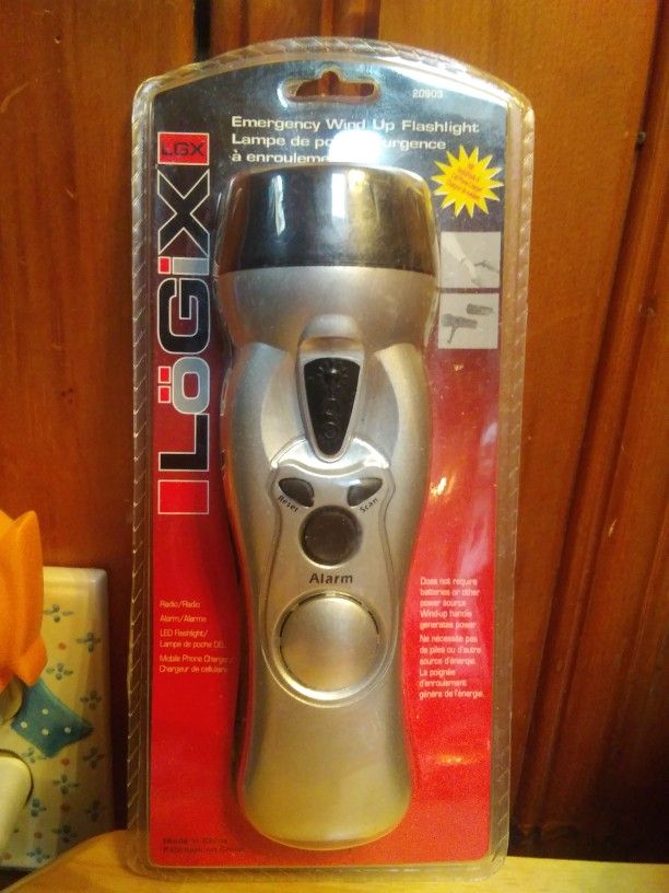 Logix Emergency Wind Up Flashlight