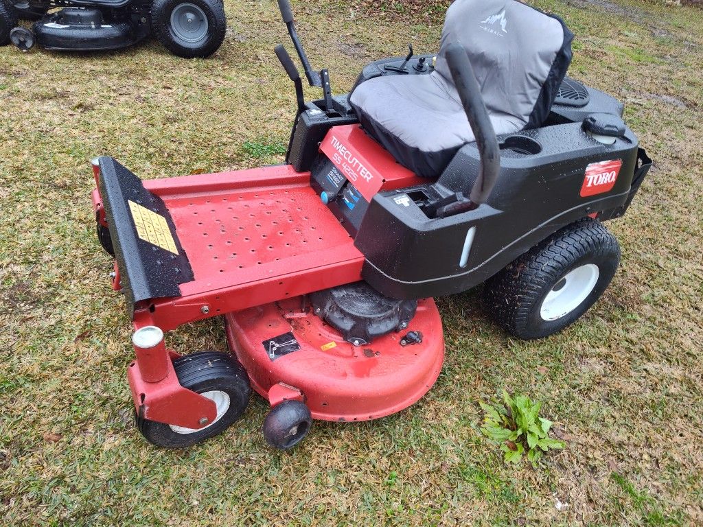 42"Cut Toro zero turn mower runs cuts great 950 cash firm read full