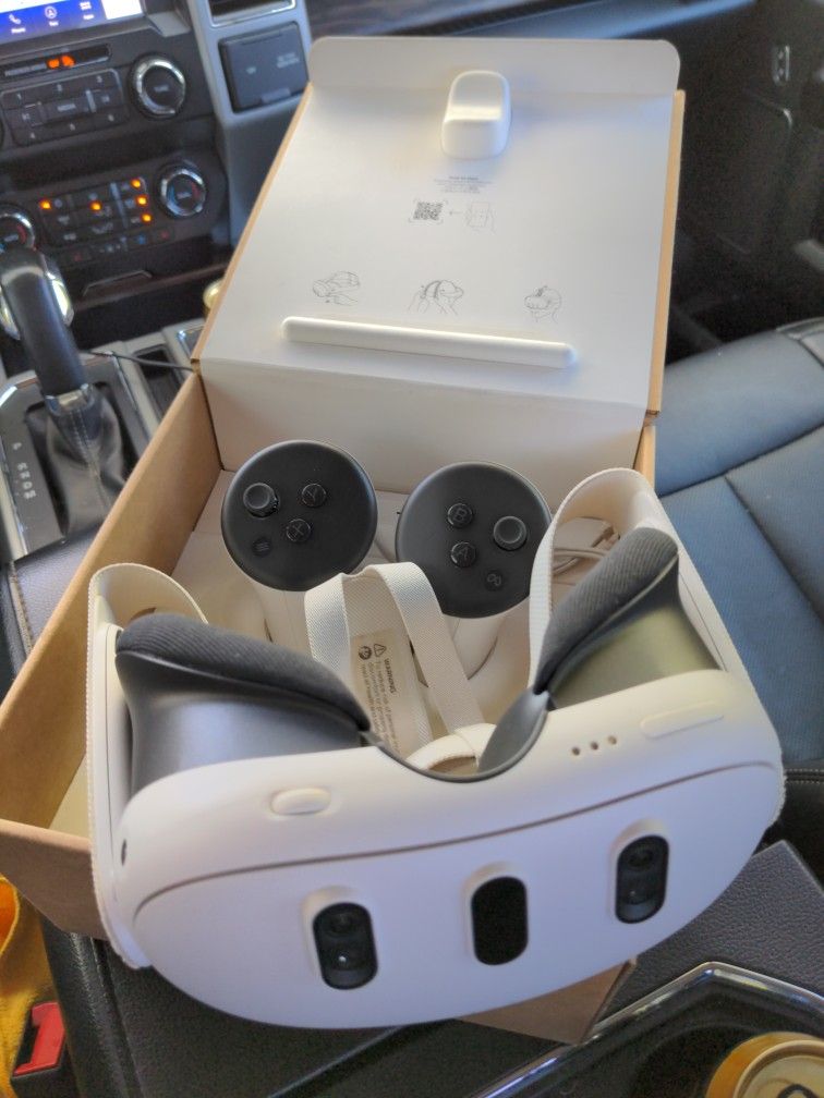 $375 Meta Quest 3 - 128GB - Great Condition