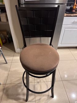 1 spinning barstool