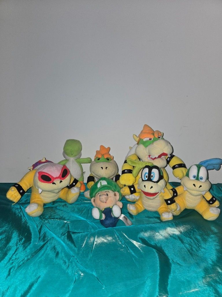 Mario plushies lot