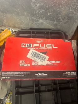 M18 fuel grinder with variable speed and paddle switch