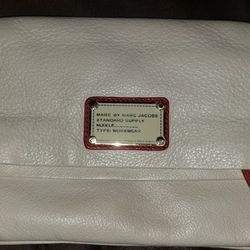 ￼

Marc by Marc Jabobs Bags | Marc by Marc Jacobs Standard Supply Workwear Body |

