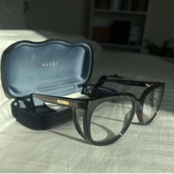 Gucci Glasses ( No Prescription) 