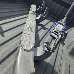 Westin Pri Traxx 5 Side Steps For GMC and Chevrolet Pickup Trucks 