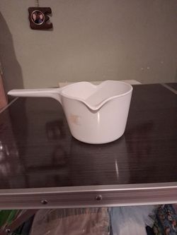 Vintage Corning ware sauce pan