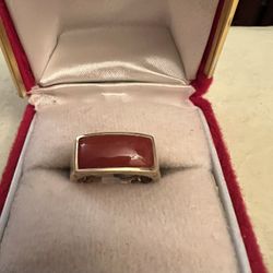 14 K Yellow Gold Ring W/ Coral