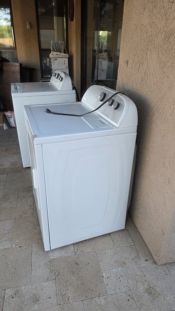 Washer And Dryer Set $140