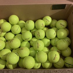 60 Golf Balls Kirkland In Good Condition 