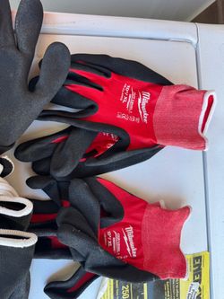 Milwaukee 5 pairs XL