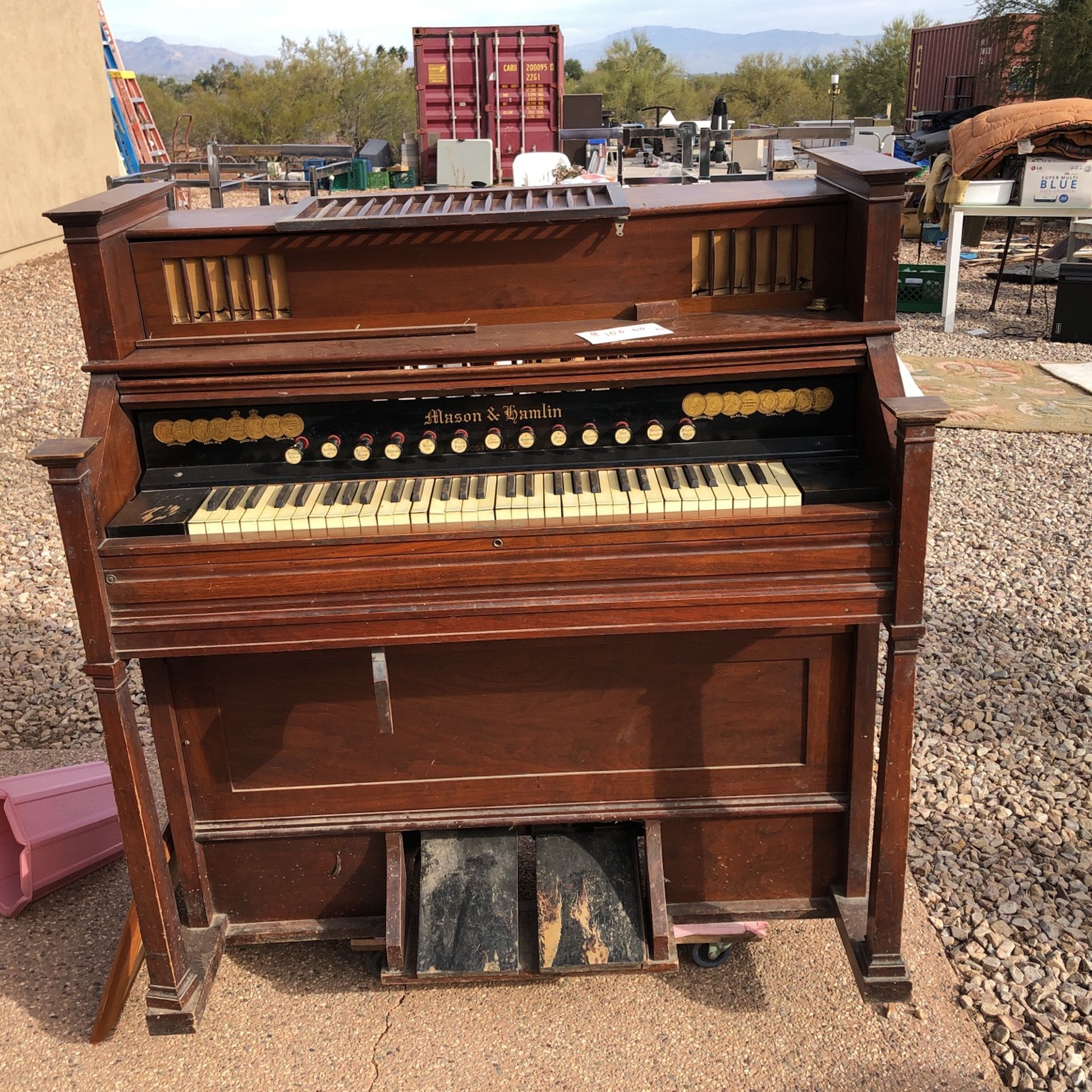Pump Organ 