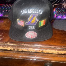 Mitchell & Ness x NBA USA City Pride Snapback 'Los Angeles Lakers' 