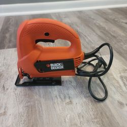 Black & Decker JS515 4.5-Amp Variable Speed Jig Saw
