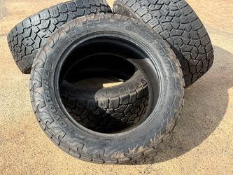 FREE DELIVERY 4 35” Tires Toyo AT3 35x12.50R22LT 75% 12 PLY LOAD F