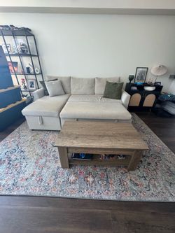 Couch/Rug/Coffee Table