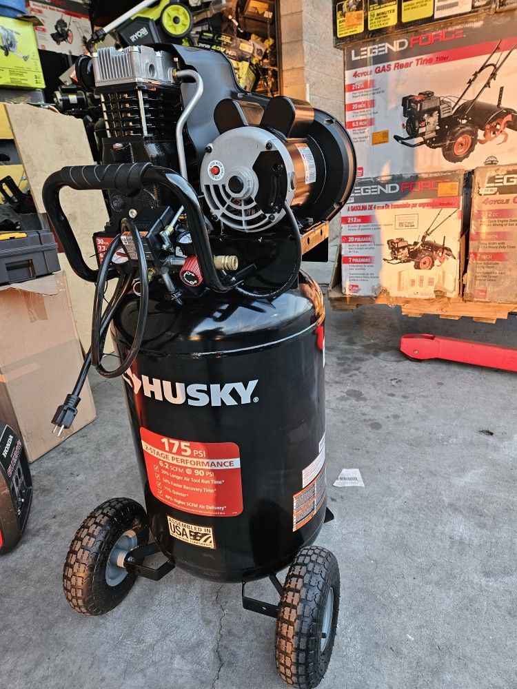 Husky30 Gal. 175 PSI Oil Lubed BeltDrive Portable Vertical Electric AirCompressor