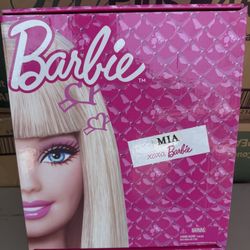 2015 Barbie Keepsake Doll & Fashions Gift Pack - 