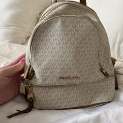 Michael Kors Backpack (small) 