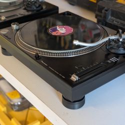 Pioneer PLX-1000 DJ Turntables (No Trades)
