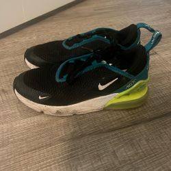 Children’s Nike Size 2