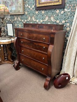 Antique Mahogany Chest of Drawers