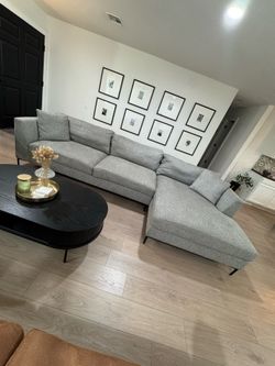 Modern sectional sofa