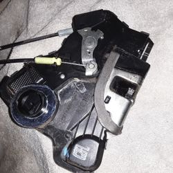 Toyota Corolla door latch mechanism Drivers Front